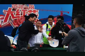 央视制作五一特别节目，潘长江搭档栾云平，观众认可主持人选择图片