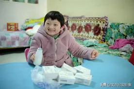 浙江8岁"快乐木偶"，天天笑容灿烂，父母却整日以泪洗面图片