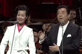 82岁李双江手抖气喘，55岁梦鸽却春光满面，8年仍苦等李天一图片