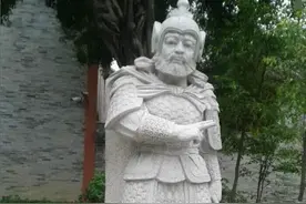 150吨的我国将军墓，被西方博物馆收藏百年，东方大国：假的图片
