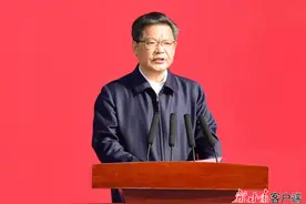2021年甘肃省新能源项目集中开工仪式在武威举行，任振鹤出席并宣布开工图片
