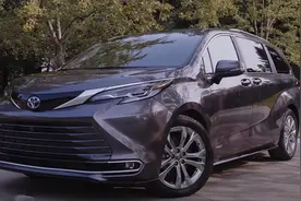 全新一代丰田塞纳现真身，外观时尚，内饰质感不俗，还带魔术座椅图片