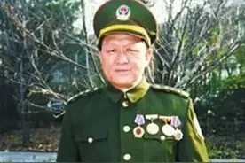 1987年，山东灭门大案陷入僵局，神探乌国庆凭借一包榨菜侦破图片