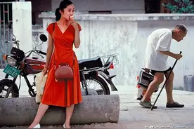老照片：1992年深圳纪行，彼时的打工妹图片