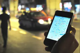 小伙开“劳斯莱斯”跑顺风车，半个月被投诉6次，车主：不能怪我图片