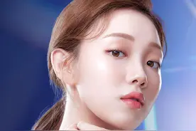 李圣经，这精致容颜太羡慕了图片
