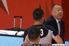 吴庆龙或被重罚！吃两T后爆发怒捶技术台 推搡裁判要与汪梅理论图片