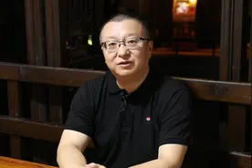 独家｜微博COO王巍：以人为中心的AI是具有正向价值观的技术图片