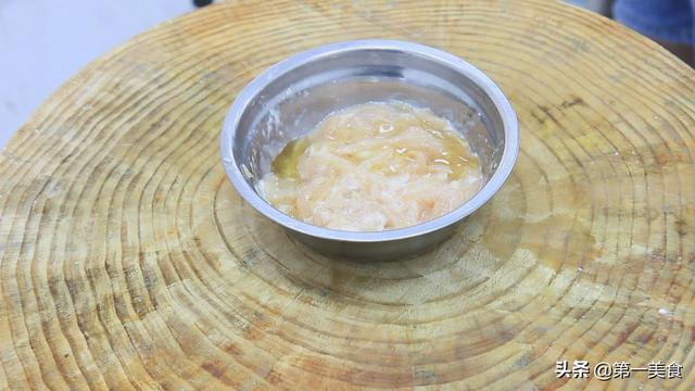 鸡胸肉这样做超好吃，荤素搭配，营养美味，做法也特别简单