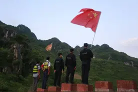 脚里有钢钉没关系 心中有祖国则无惧图片