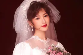 试问女生们，你们哪个能躲得了“婚纱的诱惑”呢？图片