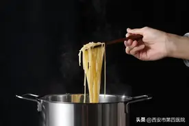 #健康科普汇# 【筷子使用的“三要”和“三不要”】图片