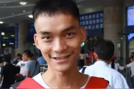 耗费人生大半青春年华，参加十三次高考，究竟背后有什么原因呢？图片
