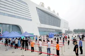 西青区天津南站地区大筛第一天结果已出！检测11548人，全部阴性图片