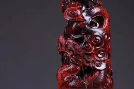 木雕:降龙盘金柱！祝大家新年快乐，牛年大吉！图片