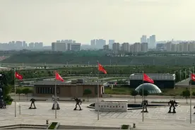 内蒙古这里竟然有一国际赛车场，你知道是哪里吗？图片