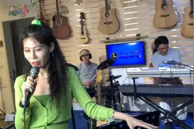 008 双排键舞台展示图片