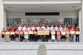 广西北海市海城区 参军报国荣耀启程 建功立业荣誉礼赞图片