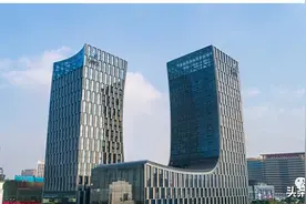 广西建工负债飙升至1600亿，财务杠杆高企评级展望遭下调图片