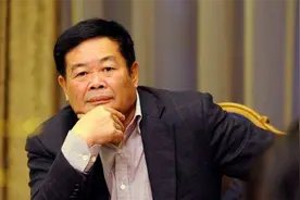 曹德旺与友人聊天时坦言，李嘉诚做不了世界首富：他缺乏政治自信图片