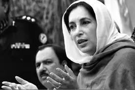 谁杀死了南亚“铁蝴蝶”——贝娜齐尔·布托图片