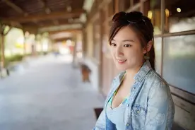 抗议中天电视台被关　美女主播号召民众“关电视”图片
