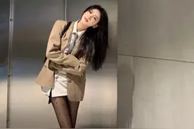 唐馨恬丝袜美照图片