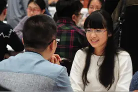 90后女孩择偶新标准，门当户对还不够，需要门当“父”对图片