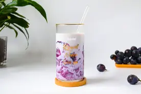 吃剩的葡萄皮千万别扔了，煮一煮秒变高颜值饮品，清凉又爽口图片