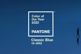 别再惦记着大热的蓝色了，这三个颜色的包包比它更适合夏天图片