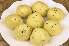 玉米面加黑芝麻，教你做窝窝头，蓬松柔软不塌陷，比馒头还好吃图片