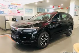 静态体验皓影：空间够大，百公里油耗4.9L，米其林轮胎加持图片