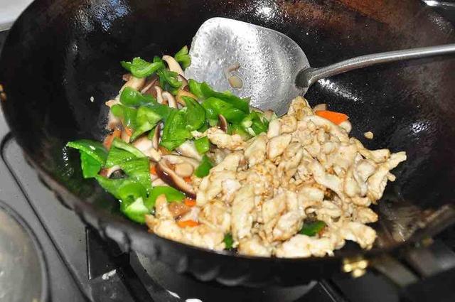 它含13种氨基酸，家里再穷也要给孩子吃，不愁孩子长身体