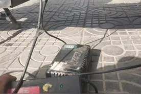 电动车充电器充满后会自动断电吗？3种充电器只有1种能达到断电图片