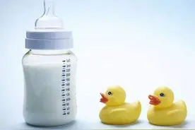 宝妈注意！剩奶处理不好可能变“毒奶”，这么处理才正确图片