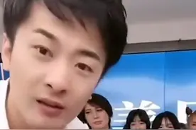 辛巴宣布将全部资产留给国家，不给孩子图片