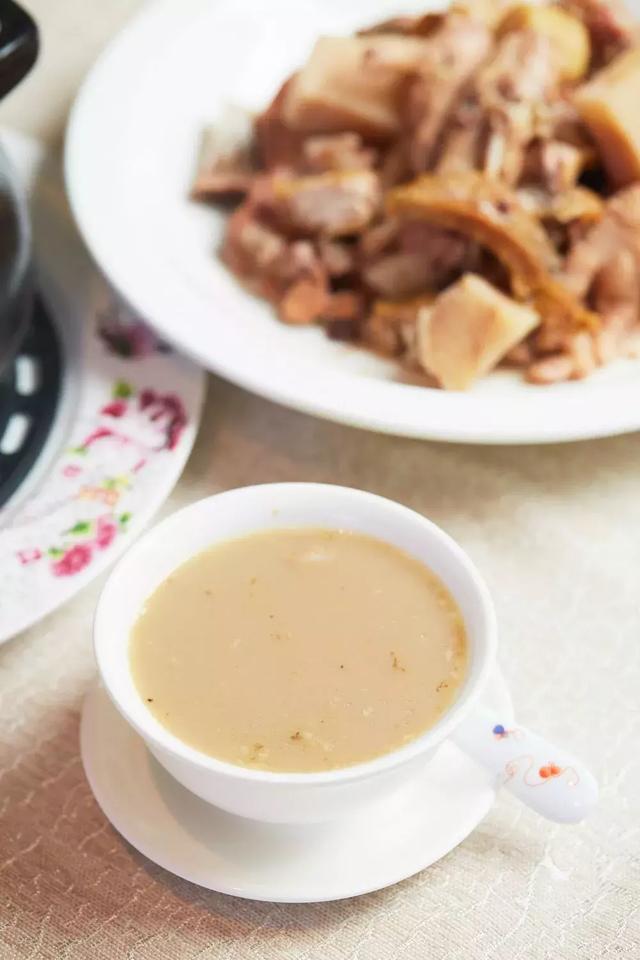 鲨鱼骨炖花胶 鲨鱼骨炖花胶怎么做