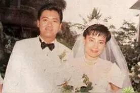 周润发与陈荟莲恩爱数十年，他写情书追她一年，她做他经纪人一生图片