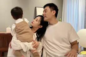 李光洁为娇妻庆生！小10岁二婚妻子太显嫩，抱娃与老公似两代人？图片