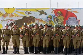 美国文职副部长与苏联元帅都推动改革，为何一个被重用一个遭贬职图片