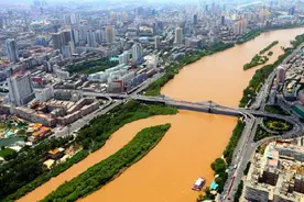 甘肃耗资20亿，耗费七年建成高度达313米大厦，就在兰州图片