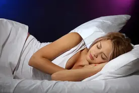 晚上睡不着怎么办？教你两个小妙招图片