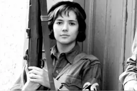 自由战士切格瓦拉的美貌妻子，战斗中的亲密助手，4个孩子的母亲图片