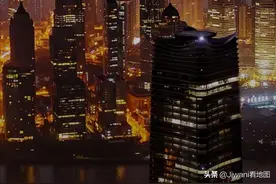 上海的内透与灯光夜景图对比，不仅仅是三件套图片