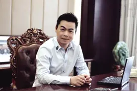 从安徽农村少年到集团董事长，他把百人小厂做到年销售39亿，还为母校捐1000万！图片