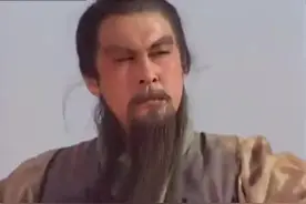 《三国演义》中，许褚和徐晃联手被关羽击败，到底是怎么回事？图片