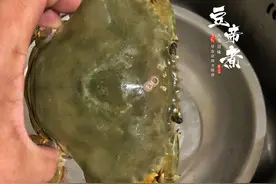 青蟹膏蟹黄油蟹是不是同一个品种，要怎么吃才不浪费，详情告诉你图片