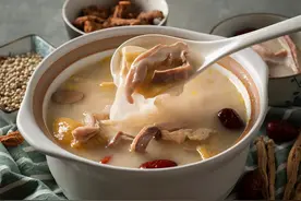 阳春砂仁，煲一碗汤，化湿健脾图片