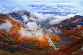 为了这个地方，毛泽东特地书写了《清平乐·六盘山》图片