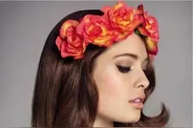 环球美女：桑德拉·海尔伯格时尚发型妆图片